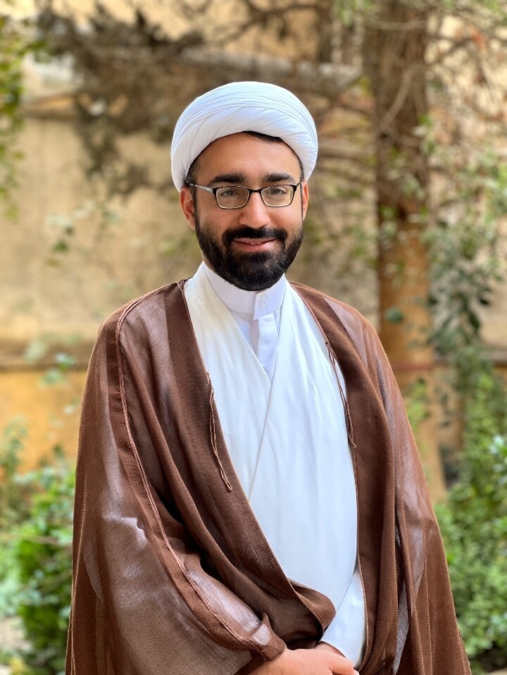 جواد حکمی: نباید درباره افغان‌ها نگاه صفر و صدی داشت 2