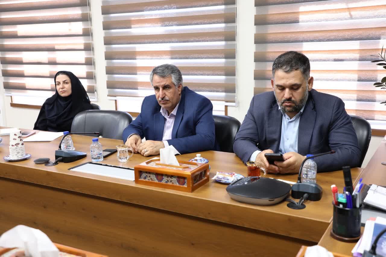 برگزاری نشست بررسی نحوه تأمین منابع مالی پروژههای انتقال آب به یزد برگزاری نشست بررسی نحوه تأمین منابع مالی پروژههای انتقال آب به یزد