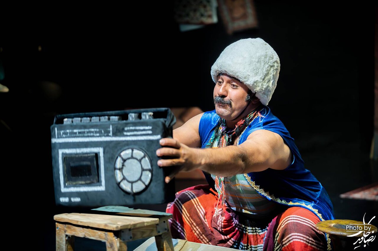 تلاش هنرمند ناشنوا برای تأمین معیشت خود