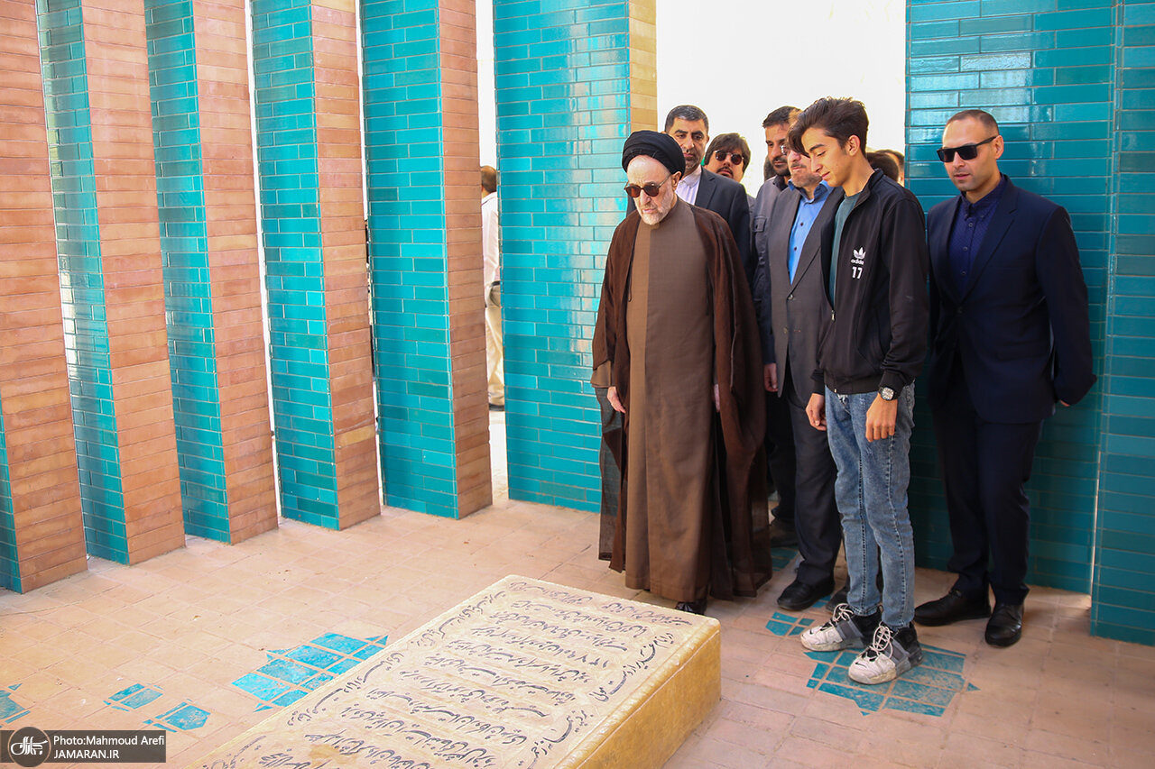 سید محمد خاتمی بر مزار پدر + تصاویر 4