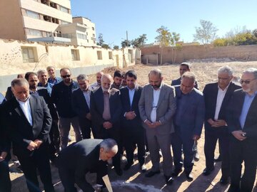 آیین آغاز عملیات اجرایی احداث هنرستان استاد محمدکریم فضلی به همت گروه صنعتی گلرنگ