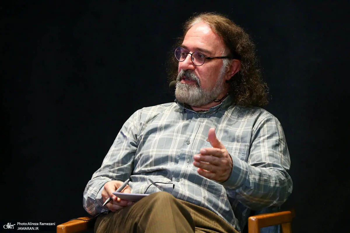 استاد دانشگاه تهران: انتشار عمومی تحلیلهای امنیتی از مسائل سیاسی ضروری است و در غیر این صورت…/ حوزه عمومی میتواند به تقویت نهادهای امنیتی کمک کند. استاد دانشگاه تهران: انتشار عمومی تحلیلهای امنیتی از مسائل سیاسی ضروری است و در غیر این صورت…/ حوزه عمومی میتواند به تقویت نهادهای امنیتی کمک کند.