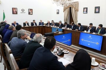 عارف: هدف دولت و مجلس در اجرای برنامه هفتم، پیشرفت است / وارد مچ‌گیری شویم، نمی‌توانیم به اهدافمان دست یابیم