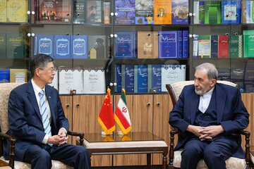 قدردانی ولایتی از چین در خصوص مکانیسم ماشه / حمایت‌های سازنده پکن در مجامع بین‌المللی نشان‌دهنده عمق همکاری‌های دوستانه و اعتماد متقابل دو کشور است