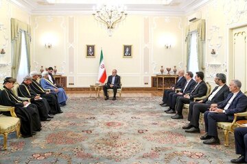 تقدیر پزشکیان از عمان به دلیل میزبانی مذاکرات ایران و آمریکا / تهران و مسقط در فراز و نشیب‌های منطقه‌ای، همواره یاور یکدیگر بوده‌اند