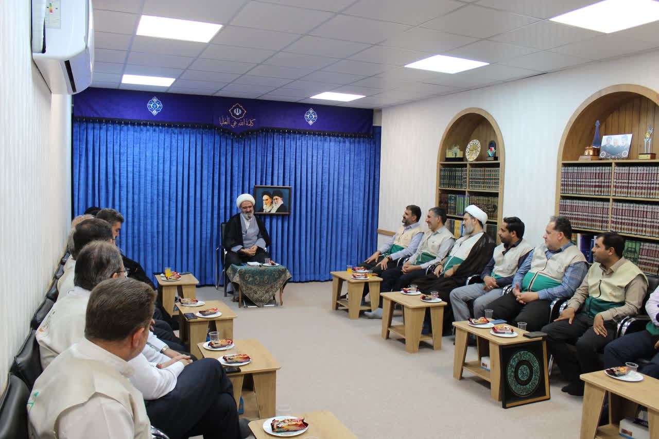 استان سمنان میزبان اجلاسیه پهنه سوم کانونهای خدمت رضوی / خدمت به نام امام رضا(ع) جلوهای از عبادت است