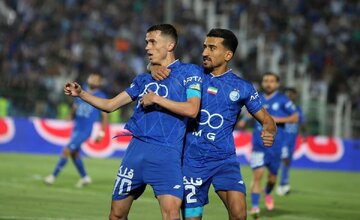 عکس | دو چهره تازه درگذشته استقلال روی پوستر بازی