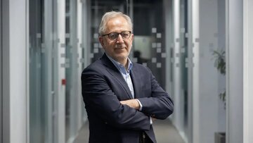 فرهاد نیلی: عالیخانی دوران طلایی اقتصاد ایران را رقم زد/ او نقشی بی‌بدیل در تاریخ توسعه کشورمان ایفا کرد