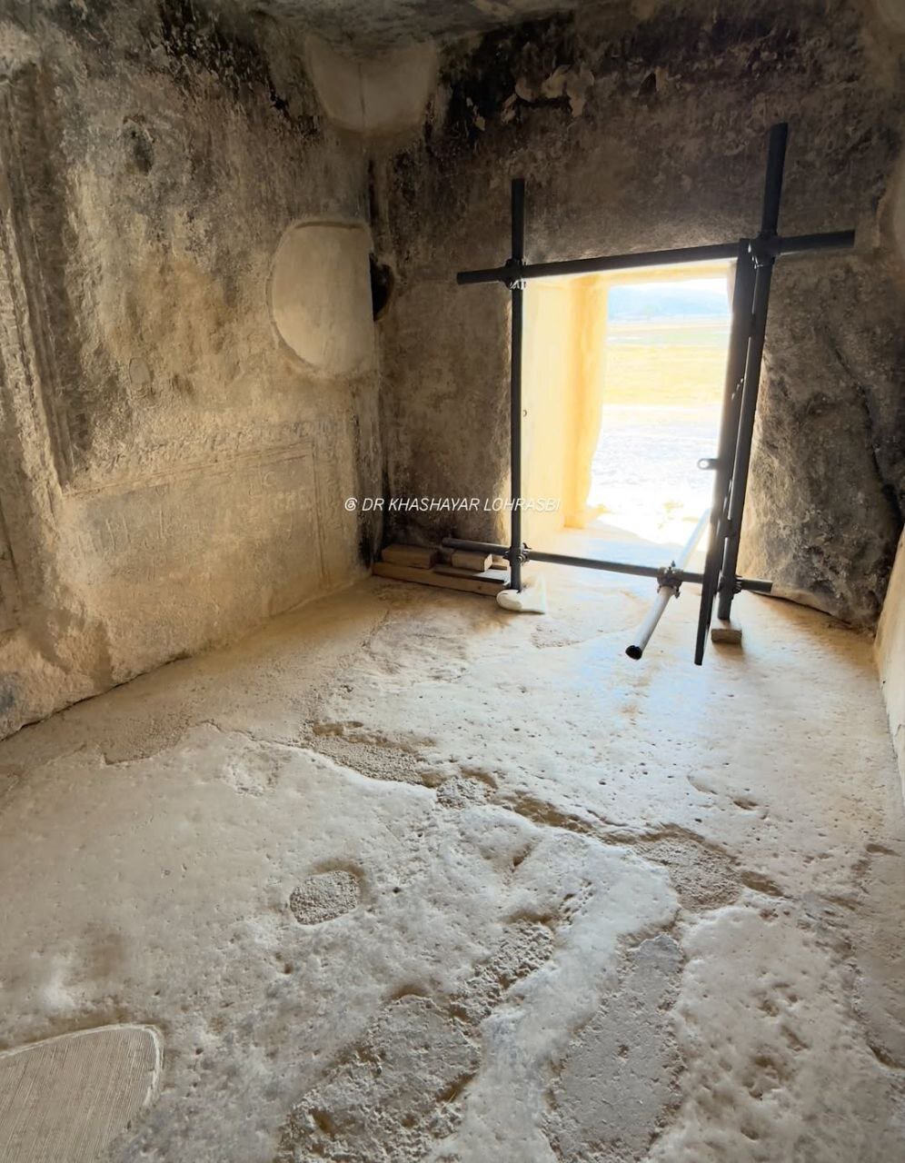 داخل آرامگاه کوروش چه شکلی است؟