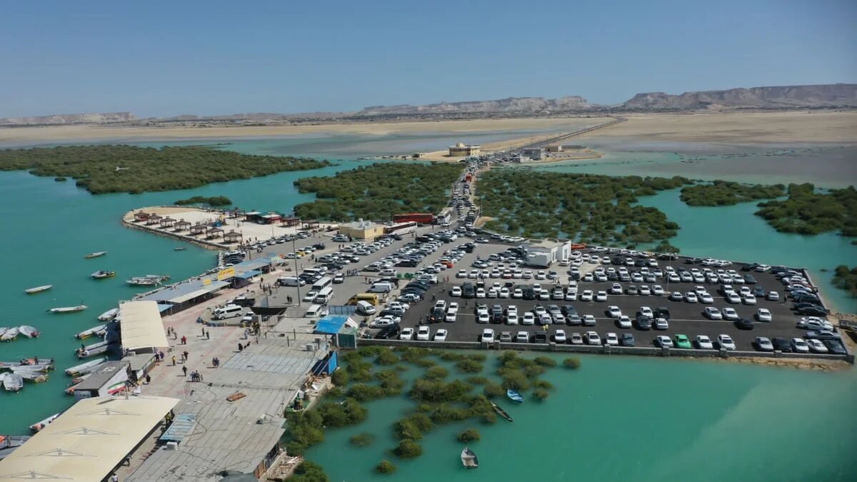 انتشار گاز در قشم و پاسخ فرماندار به این موضوع انتشار گاز در قشم و پاسخ فرماندار به این موضوع