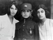 عکس‌های کمتر دیده شده از کودکی و نوجوانی محمدرضا پهلوی