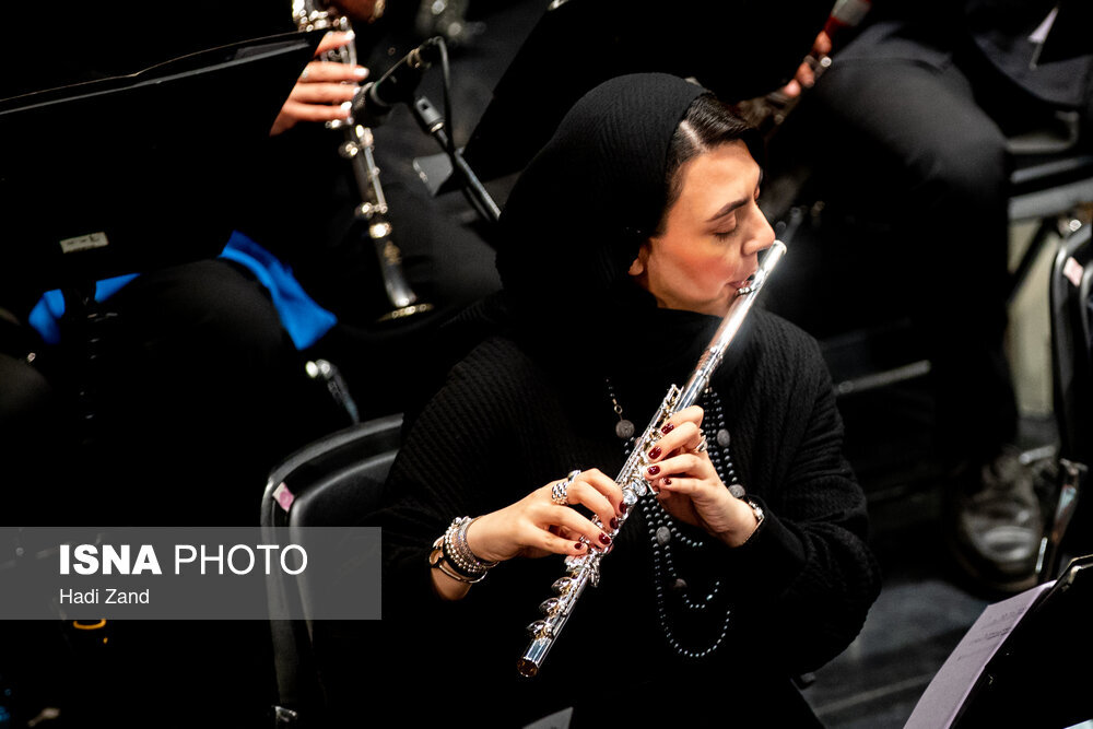 شبانگاهان؛ تا حریمِ فلک، چون زبانه کشد سوزِ آوازم / دومین کنسرت پاییزه ارکستر ملی با صدای مختاباد + عکس 2