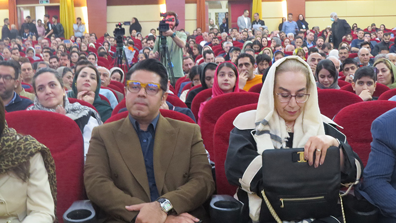 درخشش انسانیت در شب راه آسمان؛ علی دایی و نیکاندیشان سمنان، ستارگان مهربانی شدند