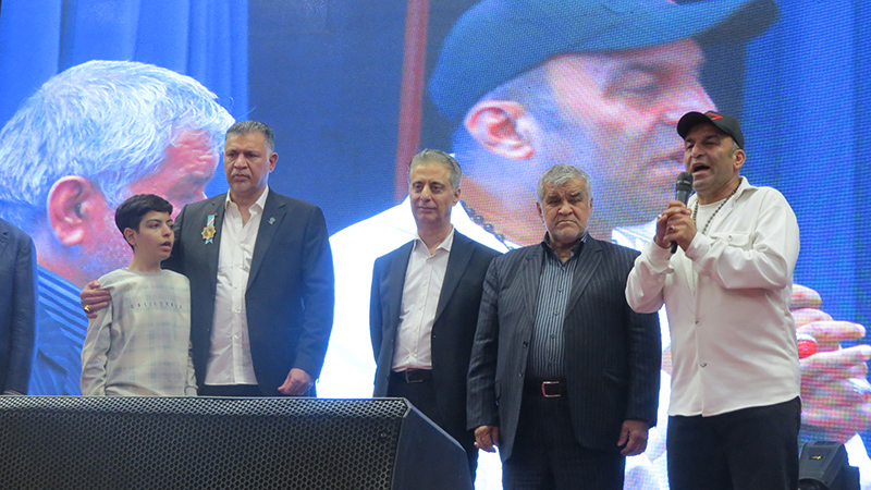 درخشش انسانیت در شب راه آسمان؛ علی دایی و نیکاندیشان سمنان، ستارگان مهربانی شدند