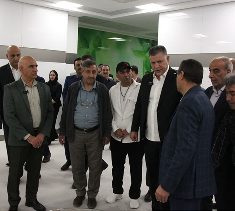 درخشش انسانیت در شب راه آسمان؛ علی دایی و نیکاندیشان سمنان، ستارگان مهربانی شدند