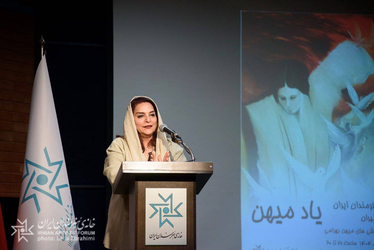 در ستایش زنی به نام میهن/ هنرمندی چند وجهی که بیش از ۲۵۰ نقد برای سینما و تئاتر نوشت