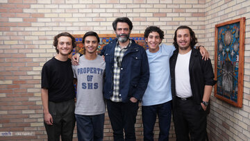 این که باید از «شهید» هم دفاع کرد، نشان از شکاف عظیم اجتماعی است / قراری بر تغییر پایان فیلم نبود / معرفی چهار بازیگر به سینمای نوجوان با «بچه مردم»