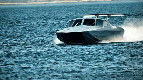 سریعترین قایق جنگی جهان ساخت ایران است / عکس