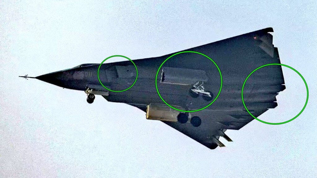 جنگندهای شبیه F-۲۲ در آسمان چین / پوستاندازی بزرگترین جنگنده جهان!