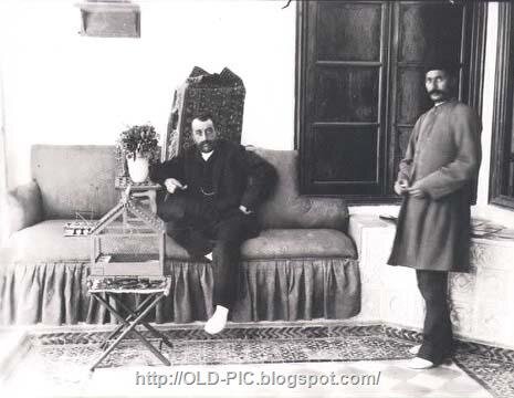 مظفرالدین‌شاه در یادداشت‌های خود اشاره می‌کند که تبریزی‌ها را نسل‌به‌نسل فرزند و نوه‌شان شناخته و با ایشان آشنایی عمیقی دارد.