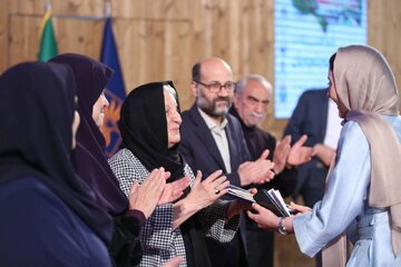 یادبود ثمینه باغچه‌بان؛ بانوی صبور آموزش ناشنوایان