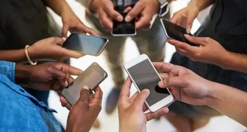 نوجوانان جهان چقدر در شبکه اجتماعی وقت می‌گذرانند؟