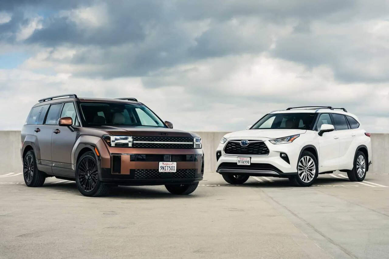 خودروی ژاپنی یا کرهای؟ / رقابت خودروسازان شرق آسیا در ایران!