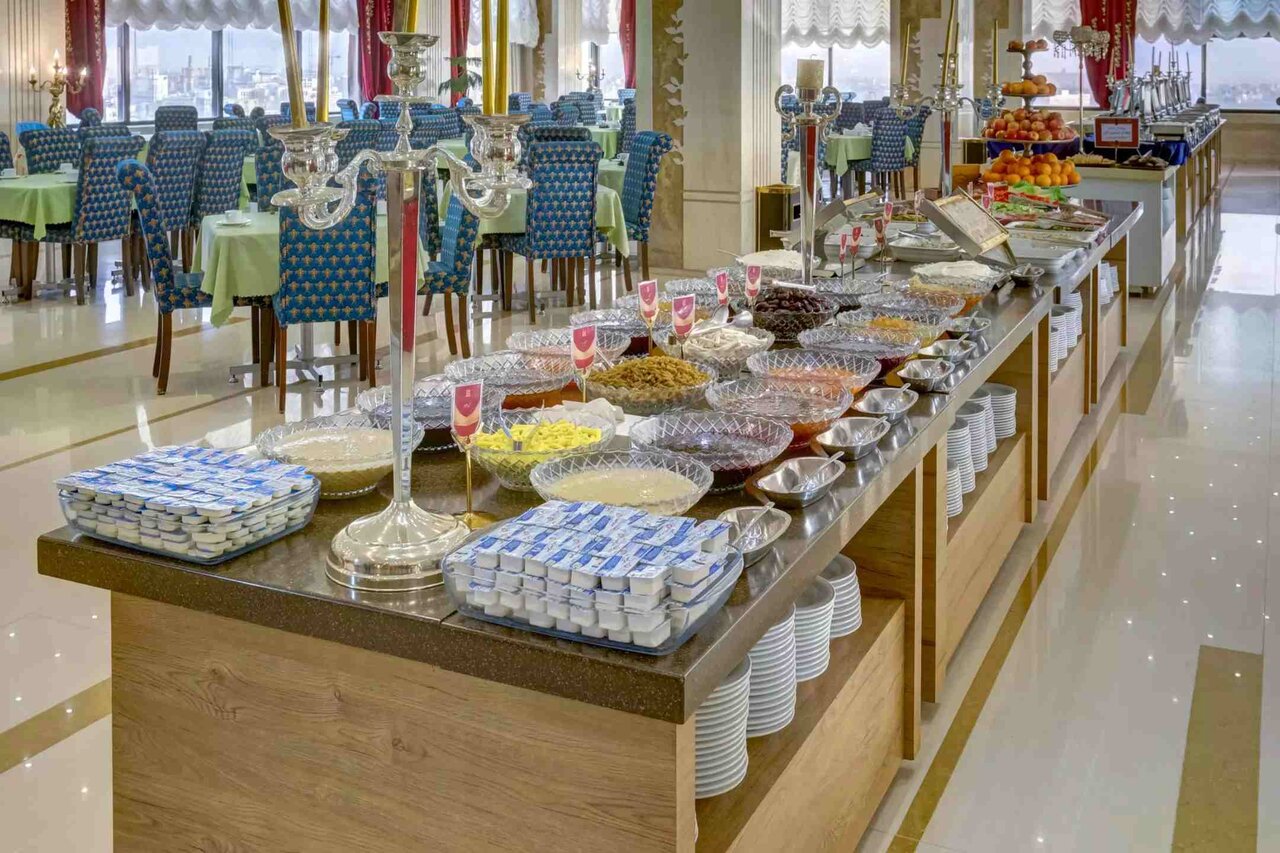 رزرو هتل مشهد با صبحانه ناهار شام