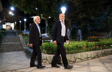 مسعود یا سعید جمهور؛ دو رئیس جمهور در یک اقلیم؟ یکی در سایه و یکی در روشنایی/ خیز دلواپسان برای انتخابات ۱۴۰۷ مسعود یا سعید جمهور؛ دو رئیس جمهور در یک اقلیم؟ یکی در سایه و یکی در روشنایی/ خیز دلواپسان برای انتخابات ۱۴۰۷