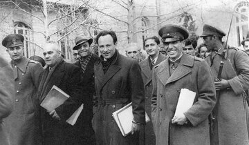 تونل تاریخ/ فراری توده‌ای زندان قصر به دام ماموران افتاد