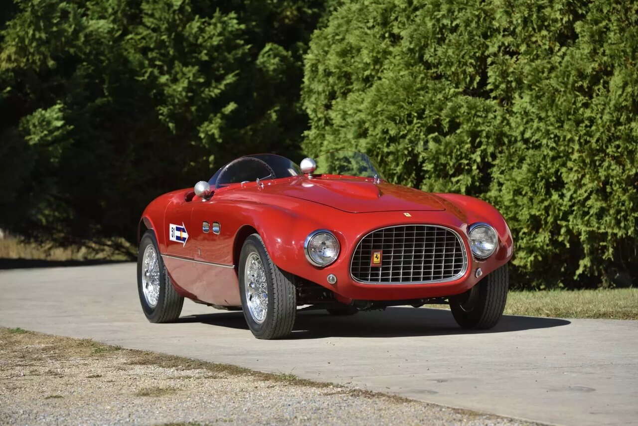 ماشینباز واقعی / مردی با ۴۸ فراری، مالک نادرترین مجموعه اسبهای مارانلو / عکس