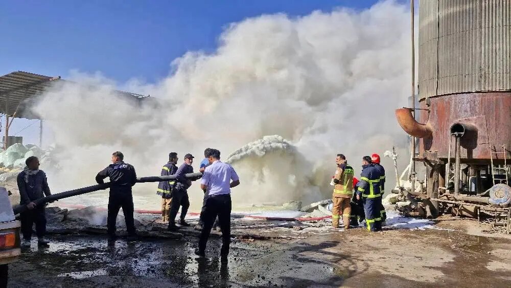 آتشسوزی در شرکت پالایش نفت پارسیان ایوانکی/ آمار مفقودان و مصدومان