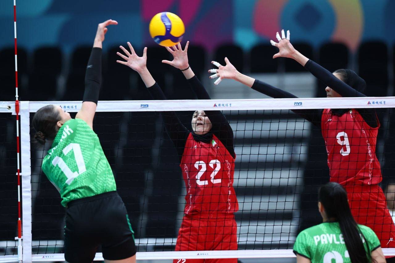 نماینده ارومیه به جمع چهار تیم برتر لیگ دسته یک والیبال بانوان راه یافت. نماینده ارومیه به جمع چهار تیم برتر لیگ دسته یک والیبال بانوان راه یافت.