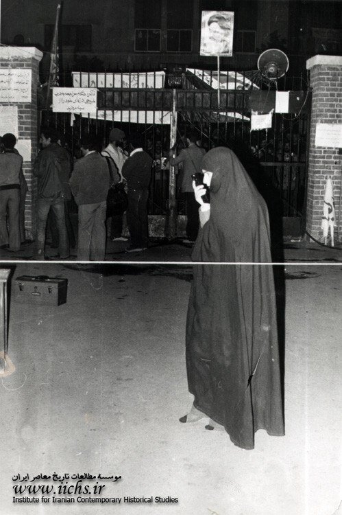 تصاویر کمتر دیده شده از تسخیر سفارت آمریکا + عکس