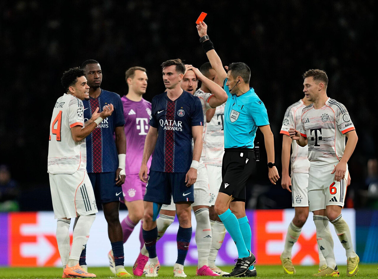 تصاویر بدترین حادثه هفته چهارم لیگ قهرمانان اروپا؛ اشرف تا آستانه غش رفت!