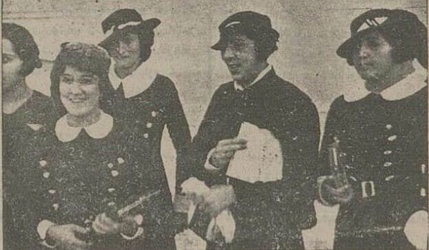 ۹۰ سال قبل، پوشیدن کلاه توسط زنان تهرانی به معضلی جدی تبدیل گردید! +عکس