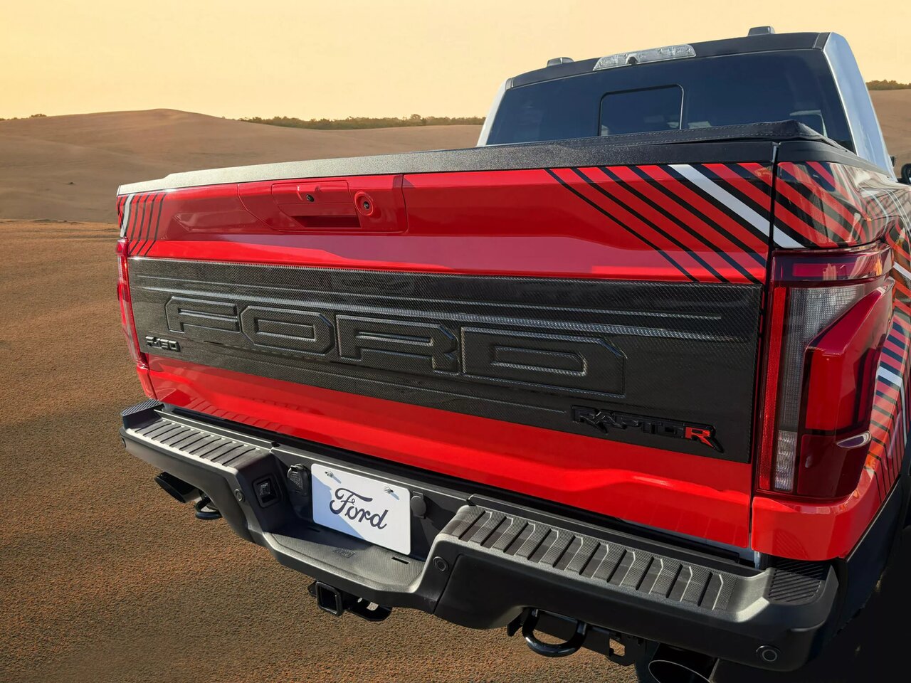 اژدهای صحرا به میدان آمد / ۹۰۰ اسب آماده تاختن