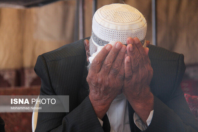 تصاویری از عزاداری اهالی روستای صابر کاظمی بعد از درگذشت او