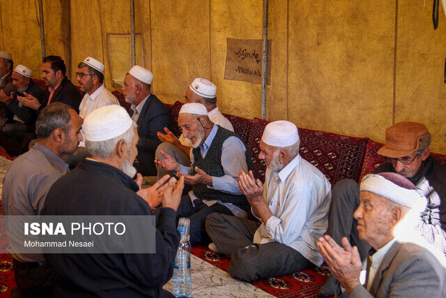 تصاویری از عزاداری اهالی روستای صابر کاظمی بعد از درگذشت او