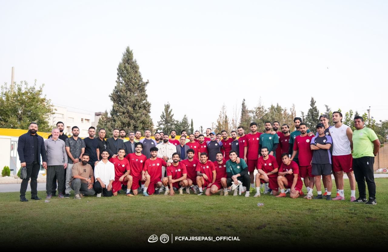 عکس| پای هادی چوپان به فوتبال باز شد