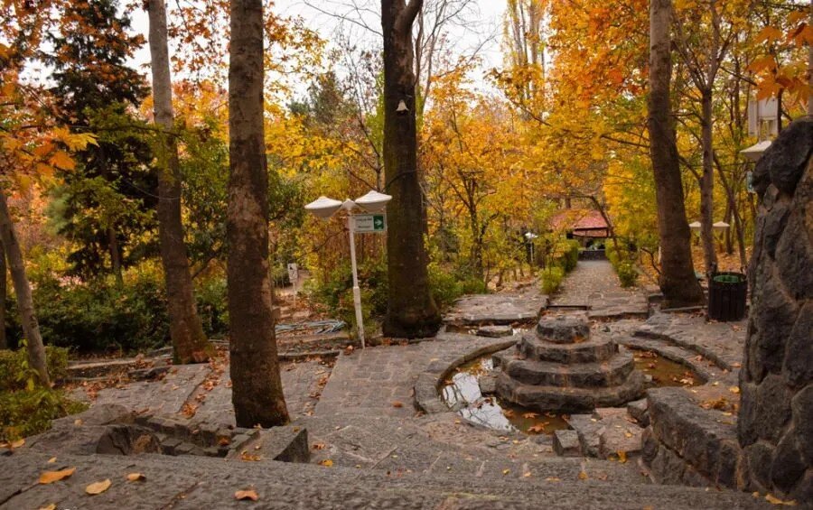 آخرهفته کجا برویم؟/ ۷ مقصد جذاب برای تهران‌گردی پاییزی؛ از باغ‌های تاریخی تا طبیعت رنگارنگ