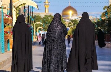 زنان چگونه در حرم امام رضا  خدمتگزاری کرده‌اند؟