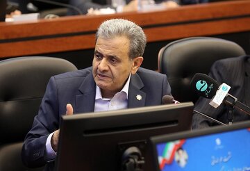 انتقاد سادات نجفی از عدم اجرای آرای صادره از دیوان عدالت اداری در خصوص معافیت‌های مالیاتی مناطق آزاد