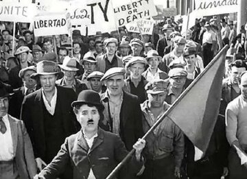 چارلی چاپلین: مدام با کارگردان‌ها دعوایم می‌شد/ وسط فیلم‌برداری نشستم کف خیابان!