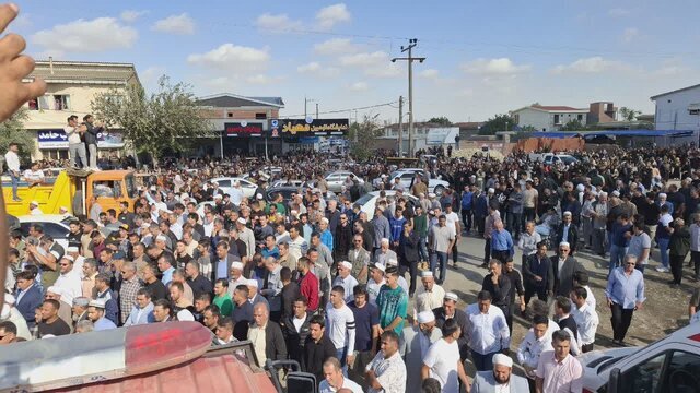 عکس| تشییع پیکر صابر کاظمی در زادگاهش آق‌قلا