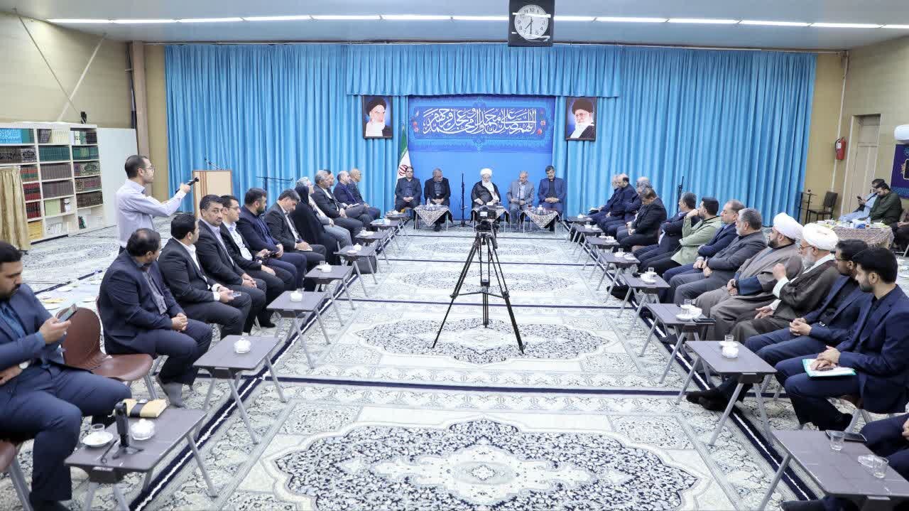 دیدار وزیر آموزش و پرورش با نماینده ولی فقیه در استان یزد دیدار وزیر آموزش و پرورش با نماینده ولی فقیه در استان یزد