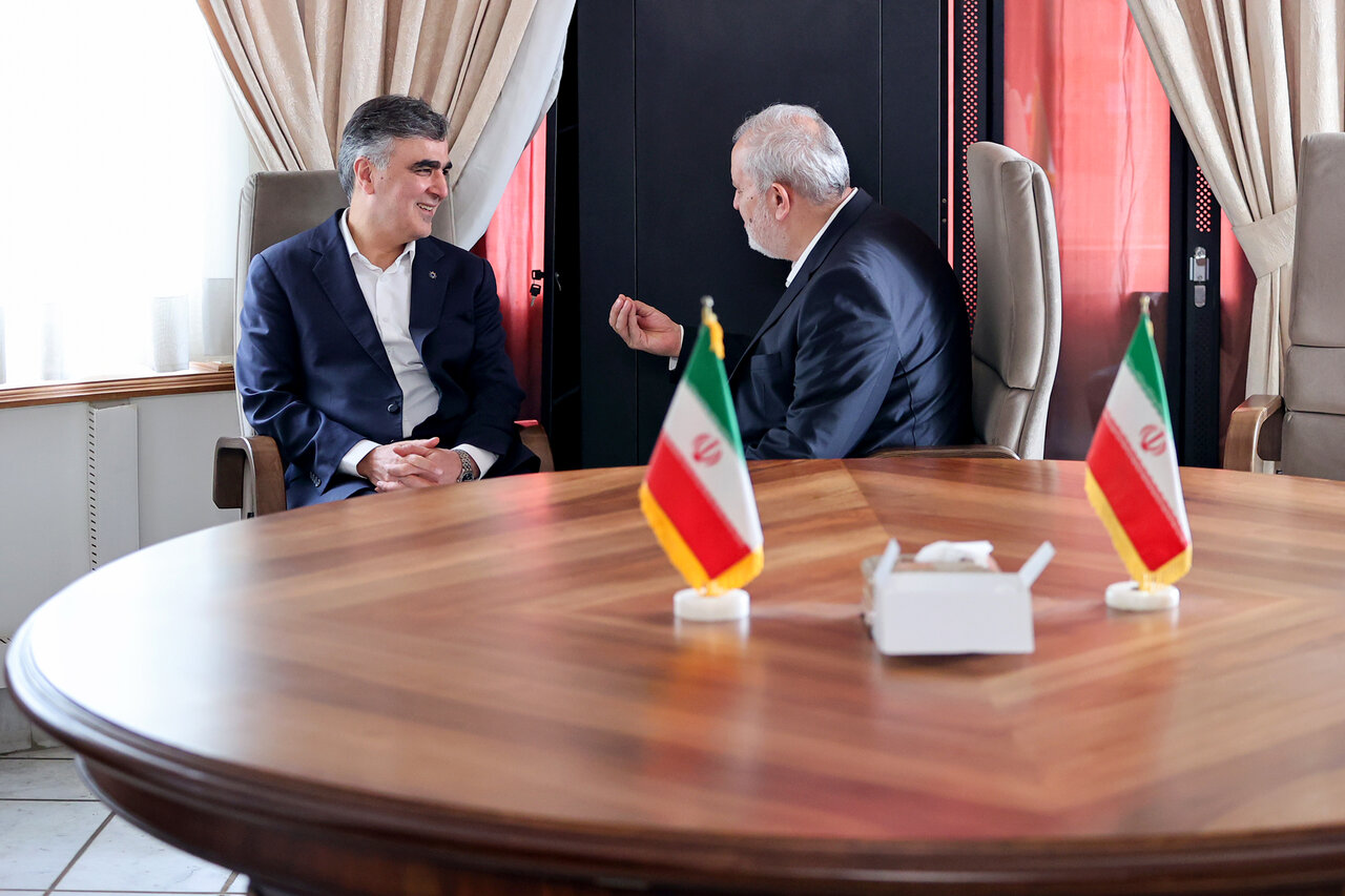 جدال دولت و مجلس بر سر تغییر چهار وزیر پزشکیان؛ از فشار برای استیضاح تا پیشنهاد راهبرد استعفاء / چه کسی از قطار پاستور پیاده می شود؟ 3