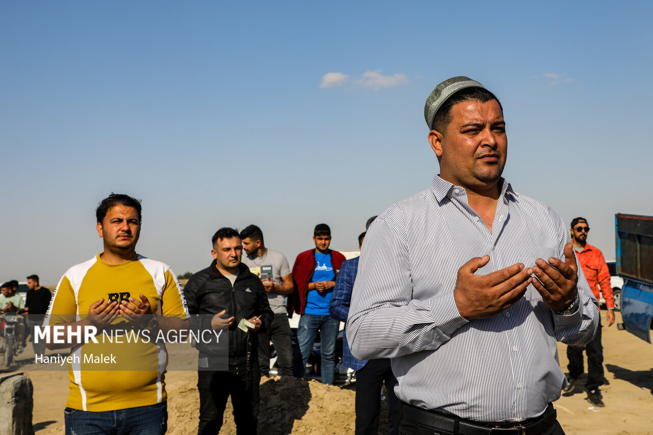 تصاویر مراسم خاکسپاری صابر کاظمی در زادگاهش 12