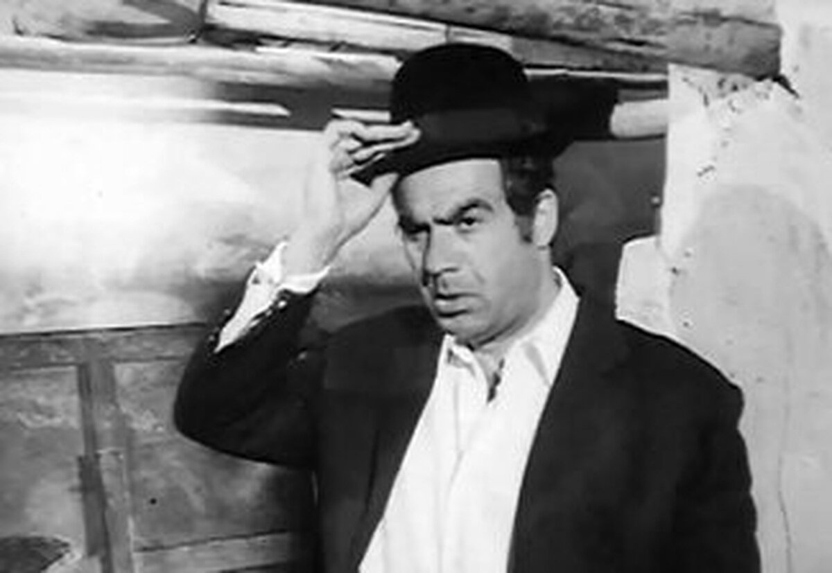 عکس تاریخی از ناصر ملک‌مطیعی به همراه دخترش شیرین؛ متعلق به دهه ۳۰.