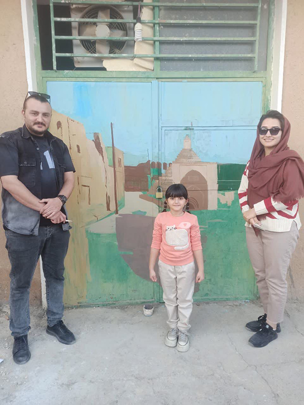 «ارت‌در» در دل کویر سمنان؛ وقتی درهای بیابانک به قاب‌های نقاشی بدل شدند